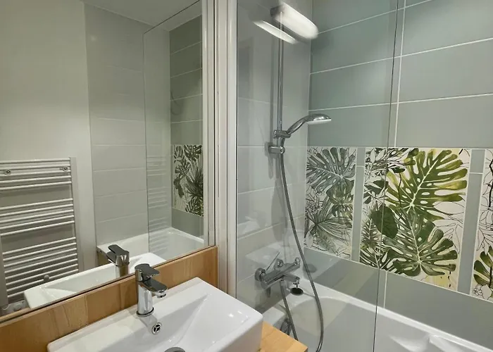 La Maizon Du Bois Rez-de-chaussee * Ла-Плань