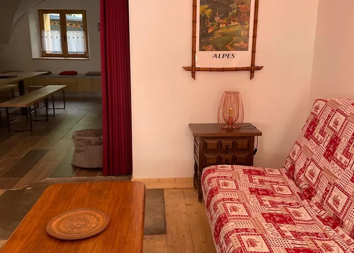 La Maizon Du Bois Rez-de-chaussee Апартаменты *